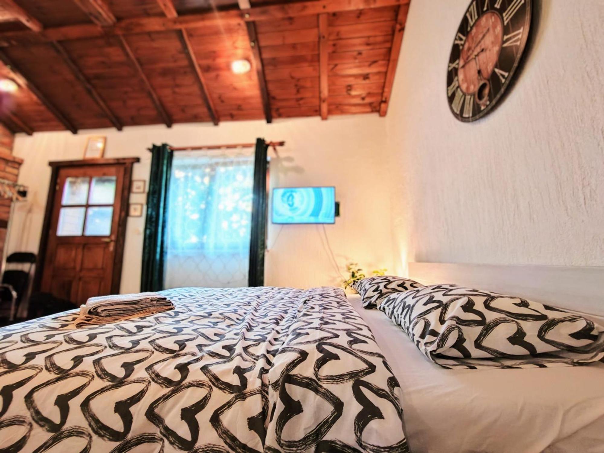 Studio Apartman Buteo Jasztrebarszka Kültér fotó